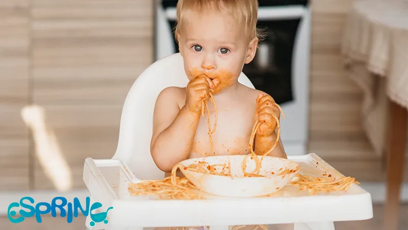 تامین راحتی کودک در زمان غذا  خوردن